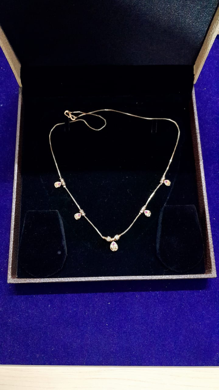 ARTIFICIAL-JEWELLERY-NECKLESS-FOR-WOMEN