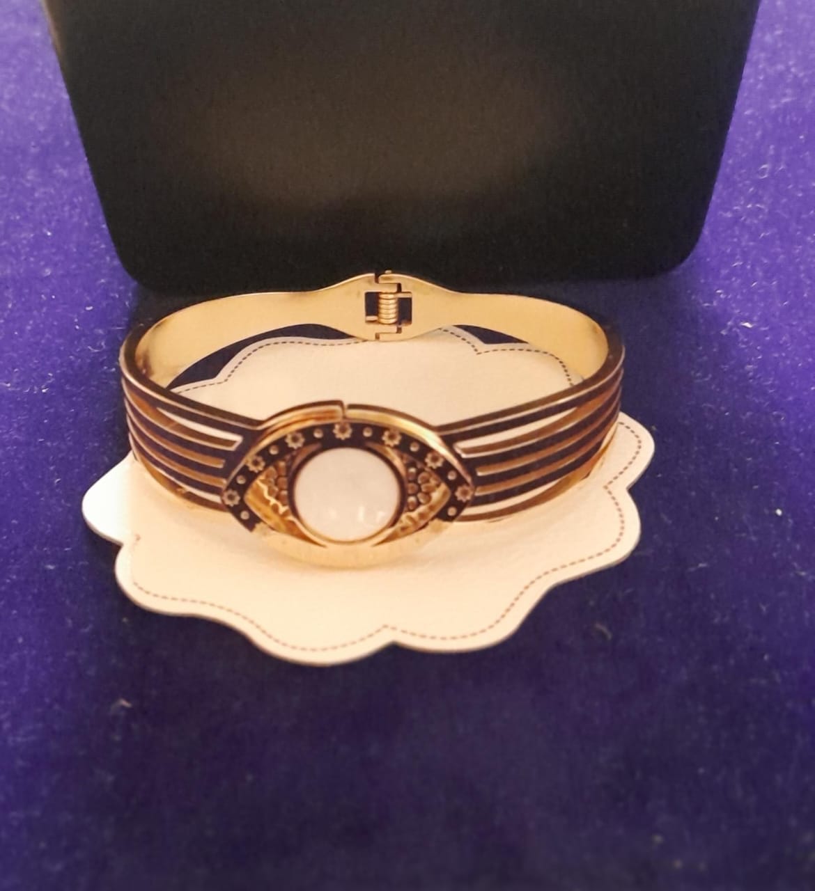 ARTIFICIAL-JEWELLERY-BRACELET-FOR-WOMEN