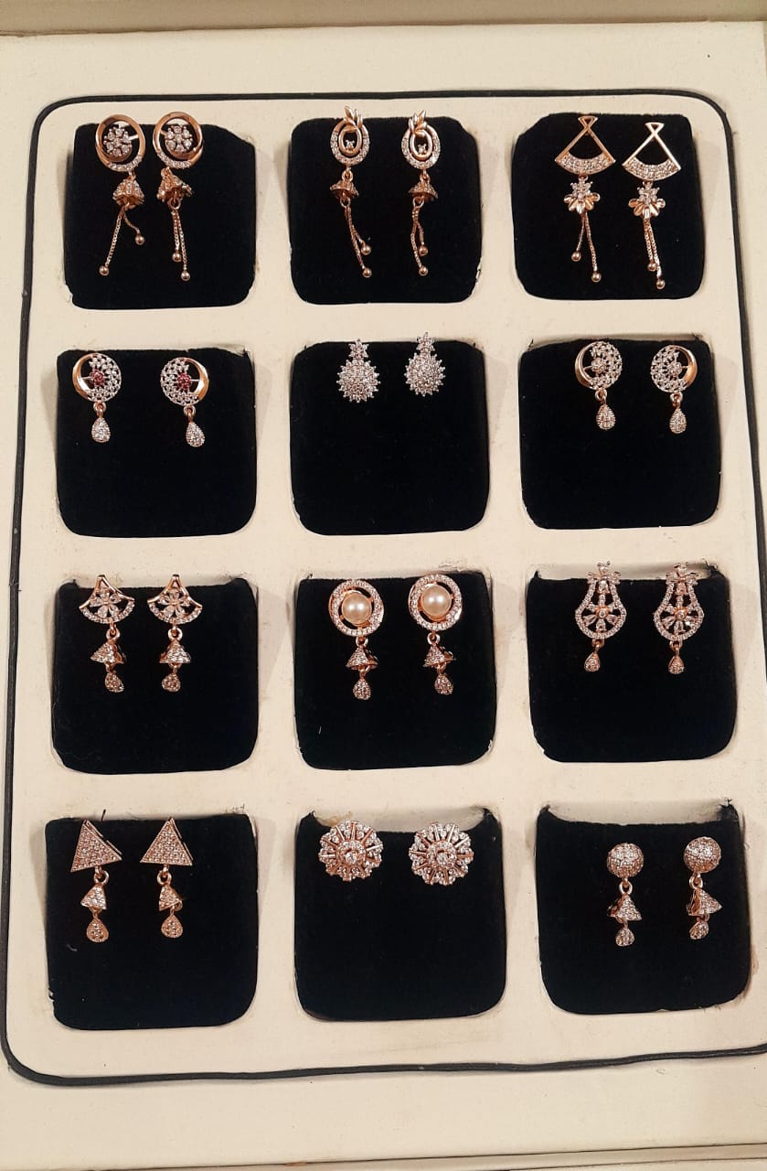 ARTIFICIAL-JWEWLLERY-EARRING-FOR-WOMEN-ONE-EACH-PRICE